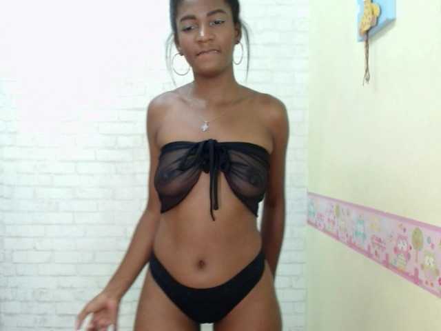 Zrzuty ekranu transmisji Lizzie-Clark