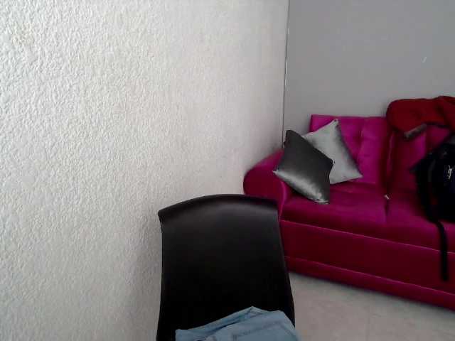 Zrzuty ekranu transmisji lizzybigboobs