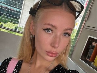 Erotyczny czat wideo lizzyMeoww