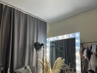 Erotyczny czat wideo LolaDoll