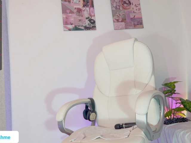 Zrzuty ekranu transmisji LolaLushme