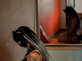 Erotyczny czat wideo LolyYogSotho9