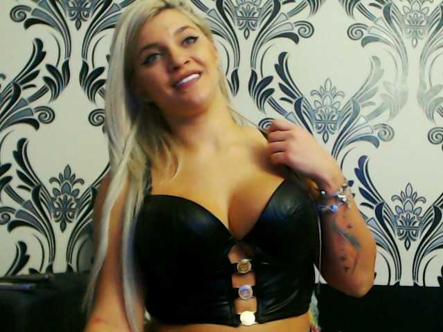 Zdjęcia LoreHottie Welcome! ❤ ❤ Lush on! ❤ #bigboobs #squirt #toys #anal #french #mistress #joi #cei #cuckold #femdom #snapchat #lush #domi