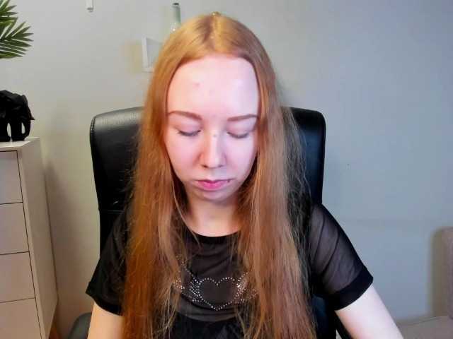 Zdjęcia LoriFire Let me warm u up ;)#new #fun #rolleplay #cockrating #english #german #humiliation #cei #joi #dirtytalk #cockandballstortures #domination #sph #sarcasm #edging #punishment #orders #ginger #CFNM