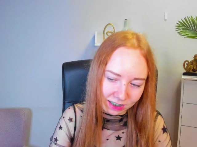 Zdjęcia LoriFire Let me warm u up ;)#new #fun #rolleplay #cockrating #english #german #humiliation #cei #joi #dirtytalk #cockandballstortures #domination #sph #sarcasm #edging #punishment #orders #ginger #CFNM