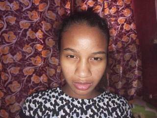 Erotyczny czat wideo Louane-1