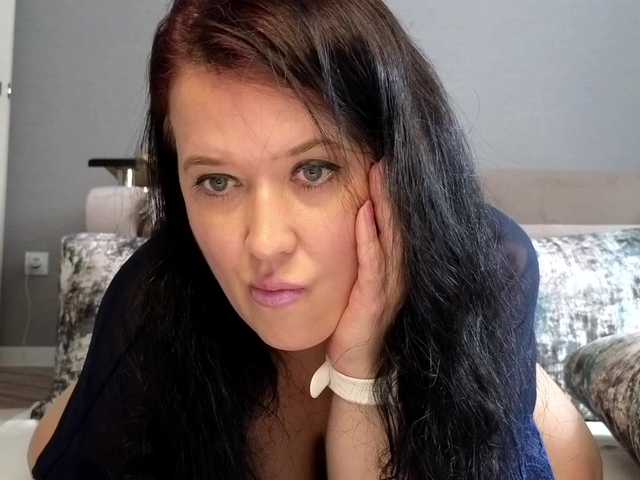 Zrzuty ekranu transmisji LoveCatsuit