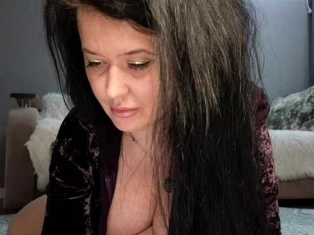 Zrzuty ekranu transmisji LoveCatsuit