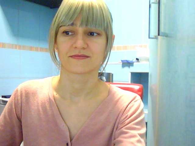 Zrzuty ekranu transmisji LovelyBlond
