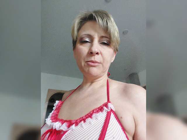 Zrzuty ekranu transmisji LoveSuperGerl