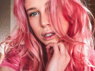 Erotyczny czat wideo Lu-69