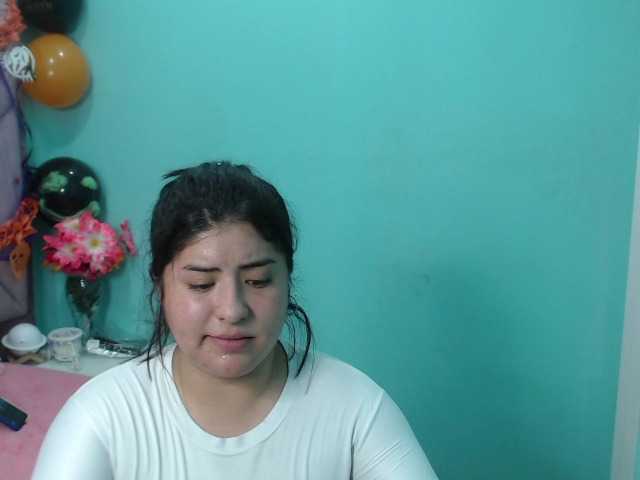 Zrzuty ekranu transmisji LuccyHot