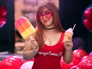 Erotyczny czat wideo Lucy-Adams