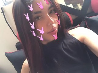 Erotyczny czat wideo Lucy-bigass12