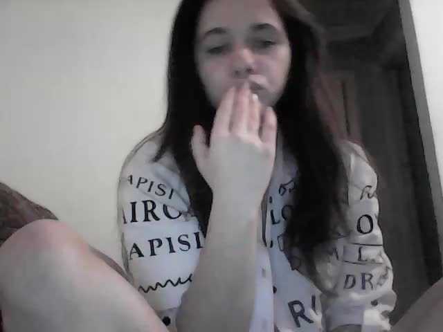 Zrzuty ekranu transmisji LucyAnDay