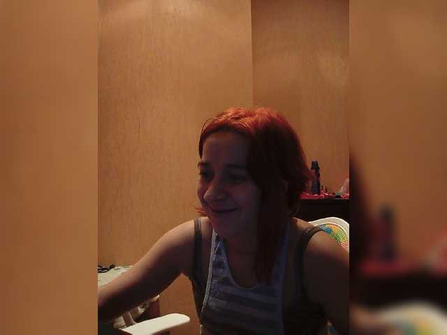 Zrzuty ekranu transmisji Tanommimiya