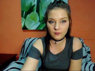 Zdjęcia LuisaHot4u Lovely Blue Eyed girl is alone .. i need some nice company .. :) would you like to join me?