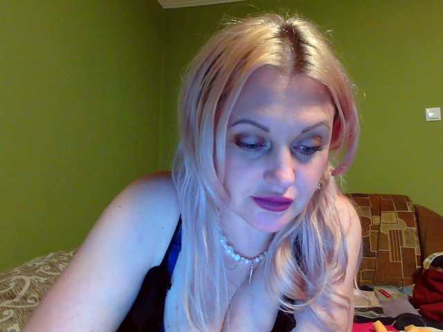 Zrzuty ekranu transmisji luisamistress