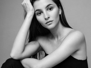 Erotyczny czat wideo Lunaai