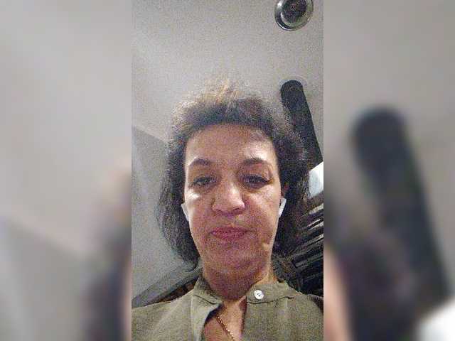 Zrzuty ekranu transmisji lunaONight