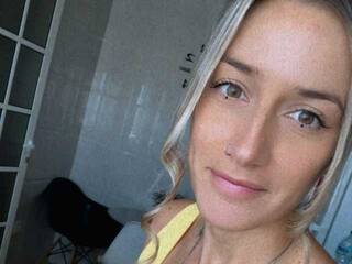 Erotyczny czat wideo Lunarymix