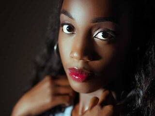 Erotyczny czat wideo lunayagger