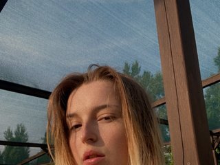 Erotyczny czat wideo LuniTunes