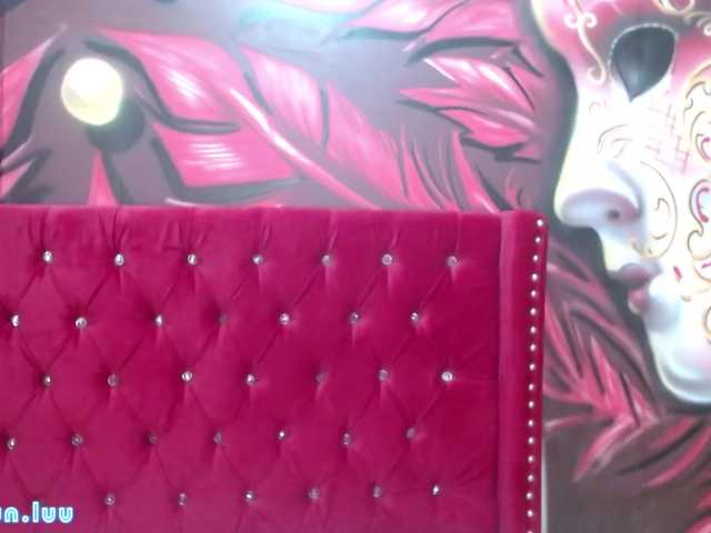 Zrzuty ekranu transmisji LuuBrown