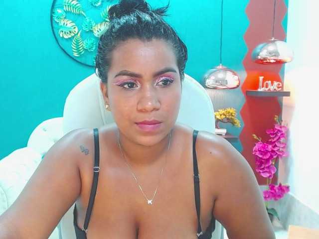 Zdjęcia lya-roses show ass [35 tokens left] #latina #bigboobs #young #dirty #bigass