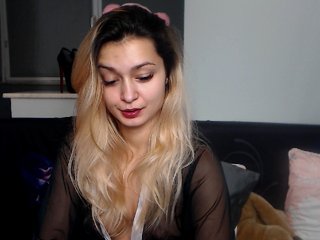 Zrzuty ekranu transmisji LyonessXxx