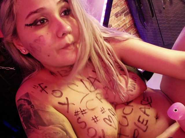 Zrzuty ekranu transmisji lau_nasty