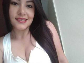 Erotyczny czat wideo MaddyGrey