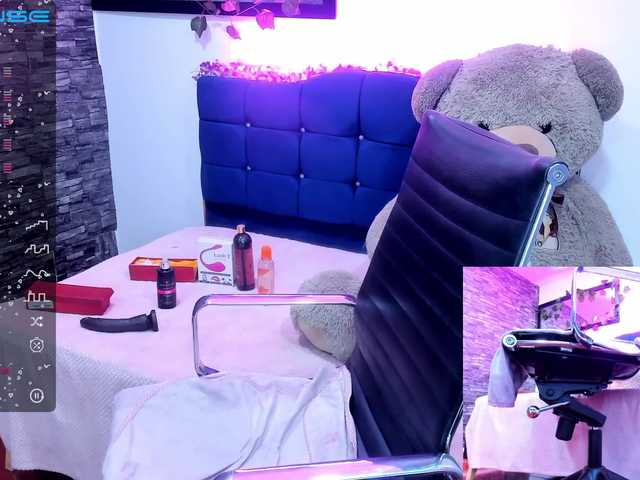 Zdjęcia Madelinexxx Hello, I'm new... My name is Madeline and I'm 18 years old❤Tip menuPvt ON- GOAL: SHOW BOOBS