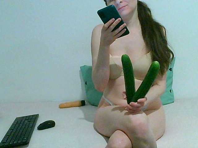 Zdjęcia MagalitaAx go pvt ! i not like free chat!!! all for u in show!! cucumbers will play too