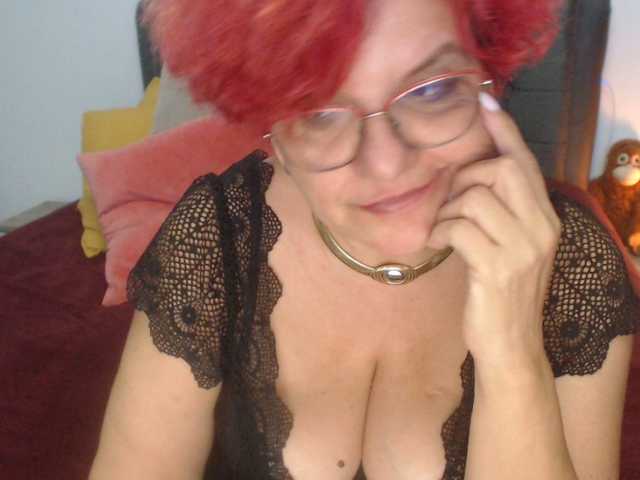 Zdjęcia maggiemilff68 #mistress #mommy #roleplay #squirt #cei #joi #sph - every flash 80 - masturbate and multisquirt 400 - anal 500 - one tip