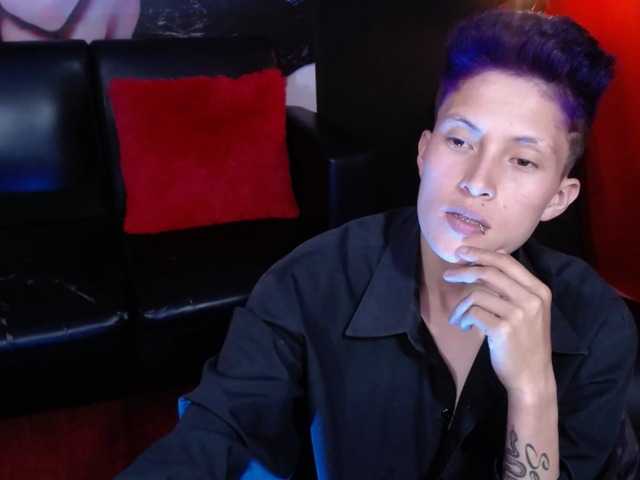 Zrzuty ekranu transmisji MagicJade