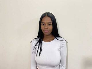 Erotyczny czat wideo MaiaChocolate