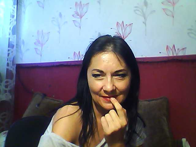 Zdjęcia MailysaLay I'll watch your cam for 30. Topless - 50. Naked - 200