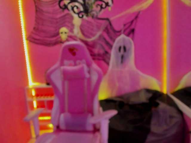 Zrzuty ekranu transmisji MaiteMiller