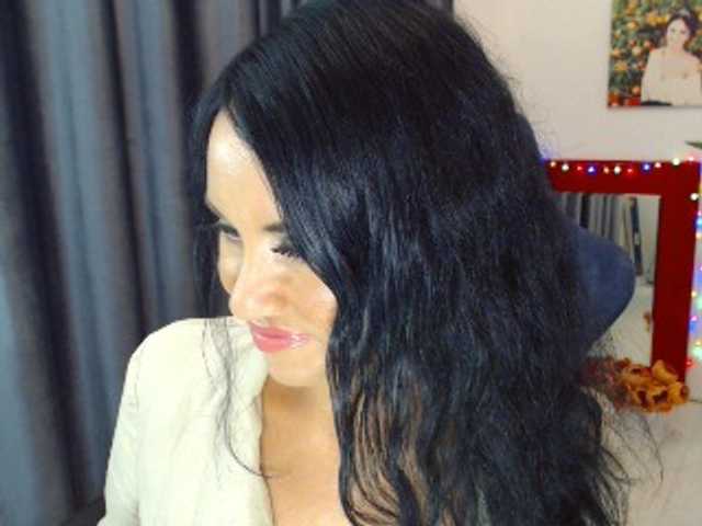 Zrzuty ekranu transmisji Malibugirl