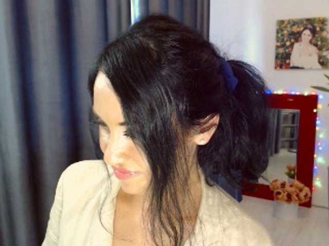 Zrzuty ekranu transmisji Malibugirl