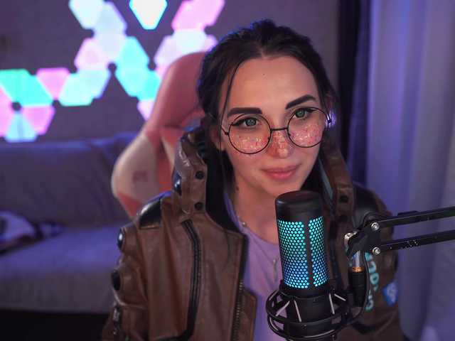 Zrzuty ekranu transmisji MalinaBo0m