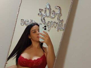 Erotyczny czat wideo Melody-Nahomi