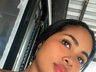 Erotyczny czat wideo MargotNeal