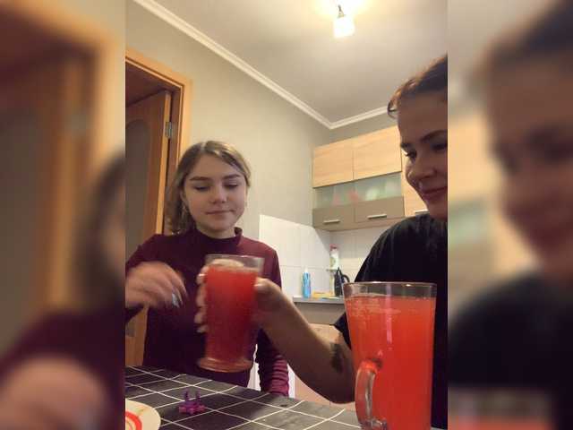 Zrzuty ekranu transmisji ssssssnakeee