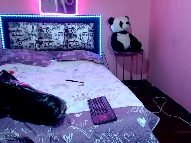 Zrzuty ekranu transmisji marilyn-eas