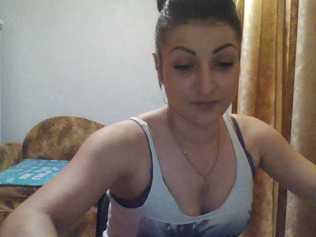 Zdjęcia Mariya85 Add to friends 6 tok Open your camera 8 tok Private message to you 10 tok