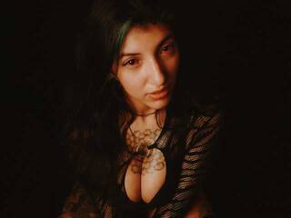 Erotyczny czat wideo Marllena