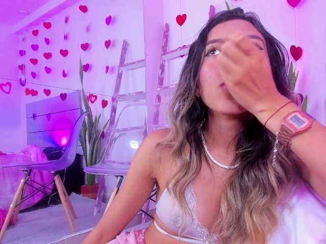 Zdjęcia Martina-Magni ⭐️welcome in my little world) ready for full nakedf show? ⭐️ GET NAKED AT GOAL @remain