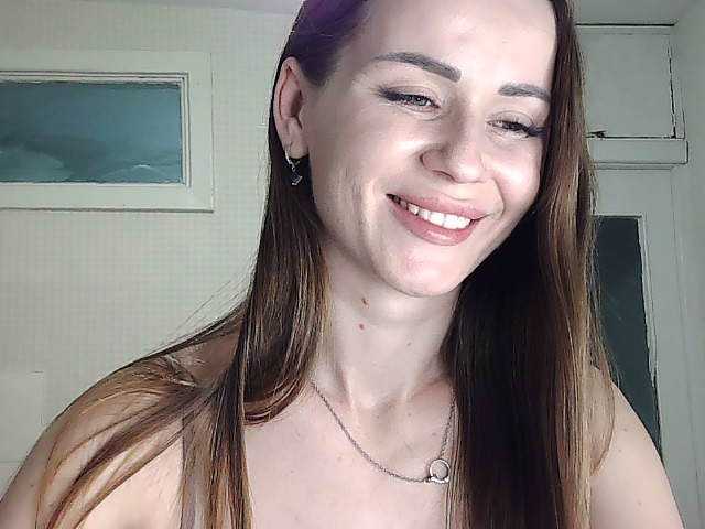 Zrzuty ekranu transmisji LoveLoveKira